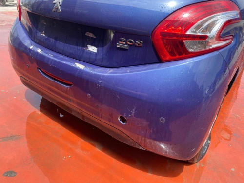 PEUGEOT 208 — автомобиль-донор на запчасти 