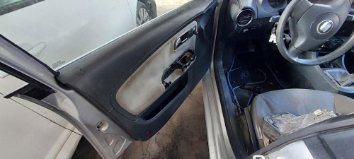 SEAT IBIZA (6L1) — автомобиль-донор на запчасти 