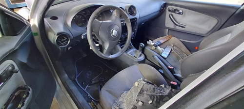 SEAT IBIZA (6L1) — автомобиль-донор на запчасти 