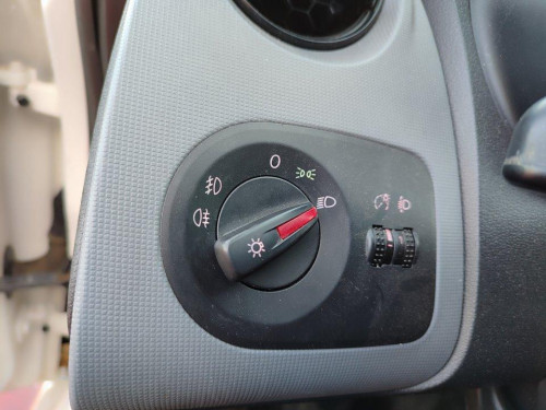 SEAT IBIZA BERLINA (6J5) — vehículo donante para recambios 