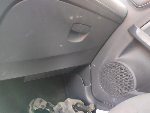 SEAT IBIZA BERLINA (6J5) — vehículo donante para recambios 
