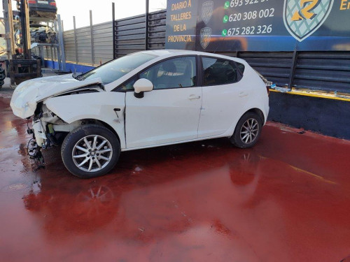 SEAT IBIZA BERLINA (6J5) — vehículo donante para recambios 