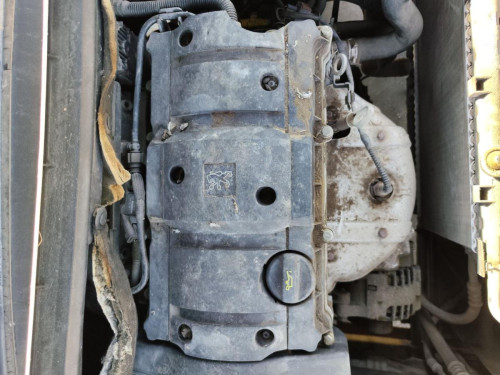 TAPA MOTOR Peugeot 307 (S1)(04.2001) 