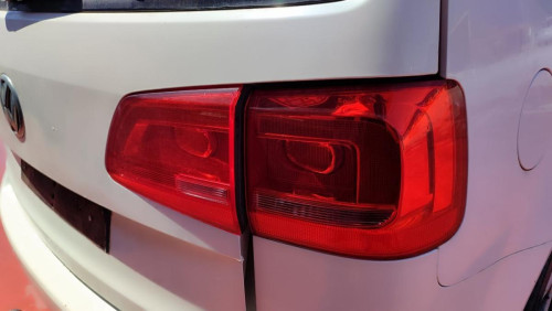  VOLKSWAGEN TOURAN (1T3) 