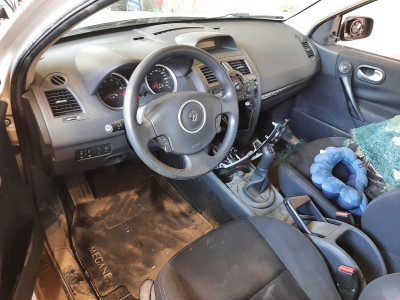 RENAULT MEGANE II CLASSIC BERLINA