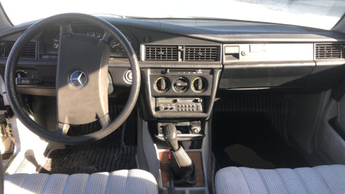 MERCEDES-BENZ 190 (BM 201) — Donor Vehicle for Used Parts 