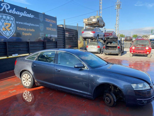  AUDI A6 BERLINA (4F2) 