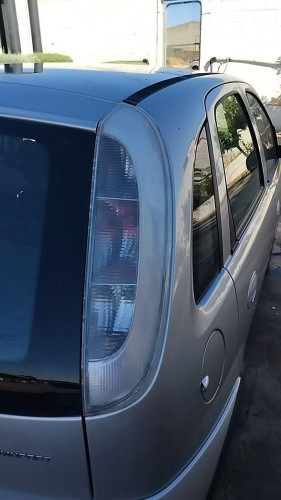 PILOTO TRASERO DERECHO Opel Corsa C (2000->) 