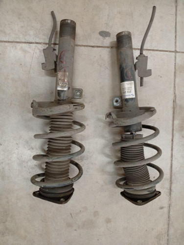 JUEGO AMORTIGUADORES DELANTERO Ford FOCUS BERLINA (CAP) 