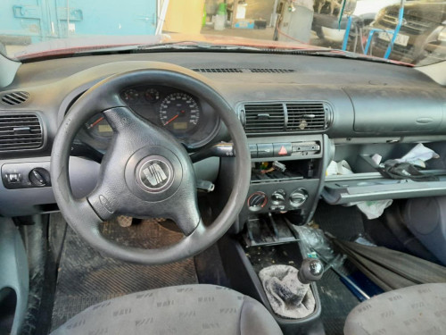 SEAT LEON (1M1) — автомобиль-донор на запчасти 