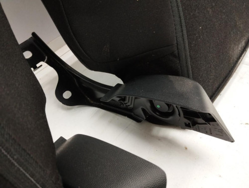  ASIENTOS TRASEROS OPEL CORSA F 