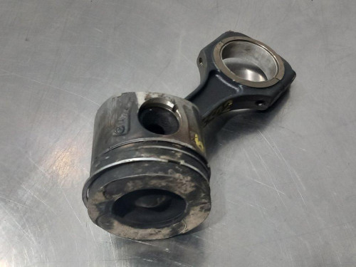  PISTON, MERCEDES-BENZ, VITO BASIC-KOMBI (639) 