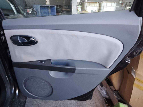 GUARNECIDO PUERTA TRASERA DERECHA Seat LEON (1P1) 