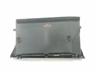 GUANTERA, TOYOTA, AVENSIS CROSS SPORT (T27)