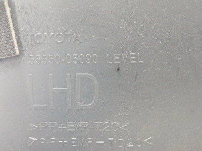 GUANTERA, TOYOTA, AVENSIS CROSS SPORT (T27)