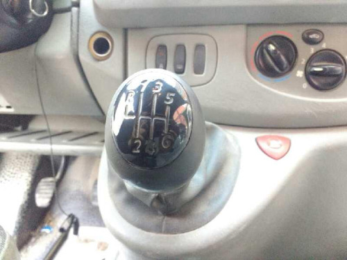  OPEL VIVARO 