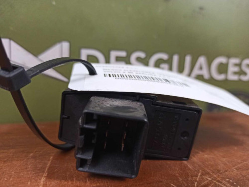 MANDO ELEVALUNAS TRASERO DERECHO VOLVO S80 BERLINA 