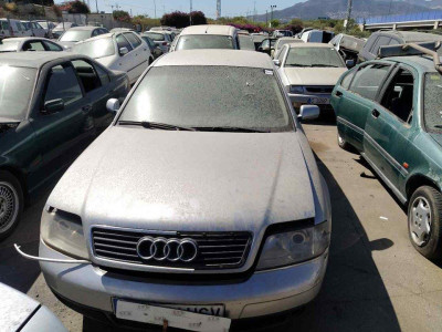 AUDI A6 BERLINA (4B2)