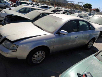 AUDI A6 BERLINA (4B2)
