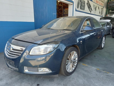 OPEL INSIGNIA BERLINA
