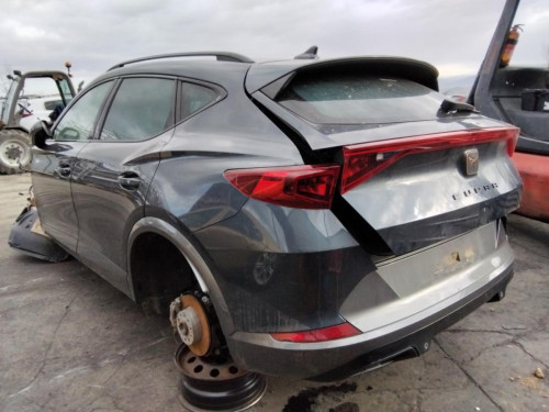  CUPRA FORMENTOR (KM7) 