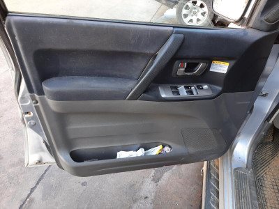 MITSUBISHI MONTERO (V60/V70)