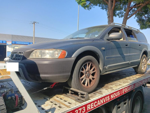 VOLVO XC70 — vehículo donante para recambios 