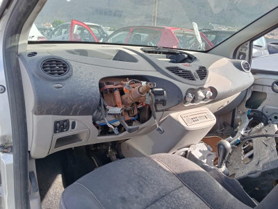 RENAULT TWINGO II