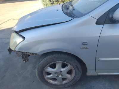 ALETA DELANTERA IZQUIERDA Toyota Corolla (E12)(2002->)
