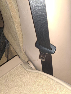 CINTURON SEGURIDAD TRASERO IZQUIERDO