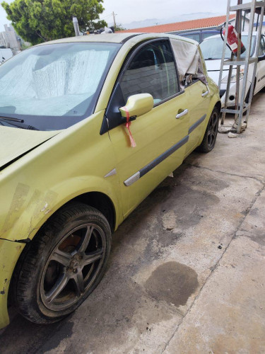 RENAULT MEGANE II BERLINA 5P — автомобиль-донор на запчасти 