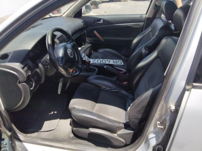 VOLKSWAGEN PASSAT BERLINA (3B2)