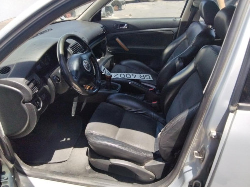  VOLKSWAGEN PASSAT BERLINA (3B2) 