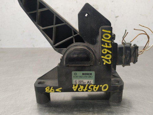  PEDAL ACELERADOR 