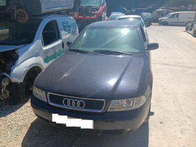 AUDI A4 BERLINA (B5)