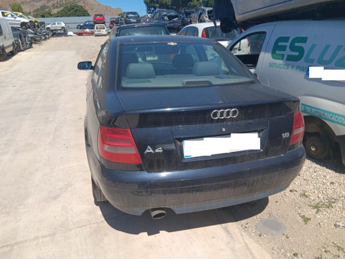  AUDI A4 BERLINA (B5) 