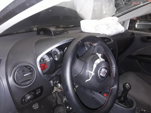 SEAT LEON (1P1) — автомобиль-донор на запчасти 