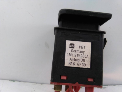  INTERRUPTOR SEAT TOLEDO (1M2) 