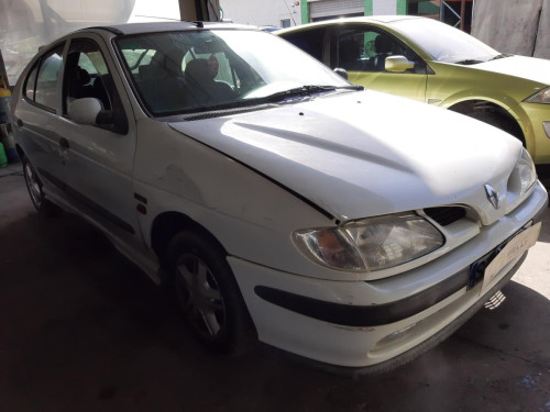  RENAULT MEGANE I BERL./ BERL. CON PORTÓN (BA0) 