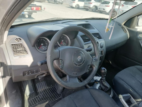 RENAULT MEGANE II BERLINA 5P — автомобиль-донор на запчасти 