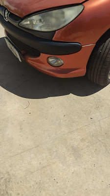 PARAGOLPES DELANTERO Peugeot 206 (1998->)