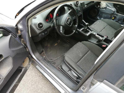 AUDI A3 SPORTBACK (8PA) — vehículo donante para recambios 