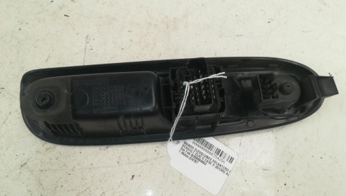  MANDO ELEVALUNAS DELANTERO IZQUIERDO Renault CLIO II FASE II (B/CB0) 