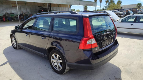  VOLVO V70 FAMILIAR 