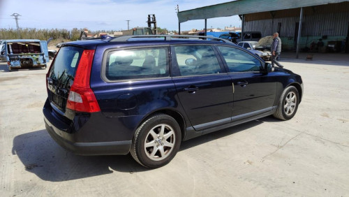  VOLVO V70 FAMILIAR 