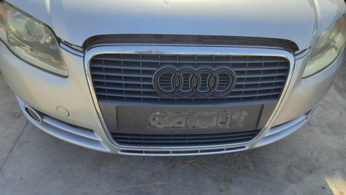 AUDI A4 AVANT (8E) — vehículo donante para recambios 