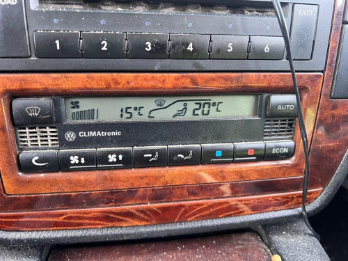  VOLKSWAGEN PASSAT BERLINA (3B3) 