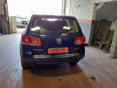 VOLKSWAGEN TOUAREG (7LA)