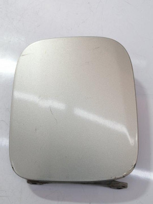 TAPA EXTERIOR COMBUSTIBLE, TOYOTA, RAV4 (A2)