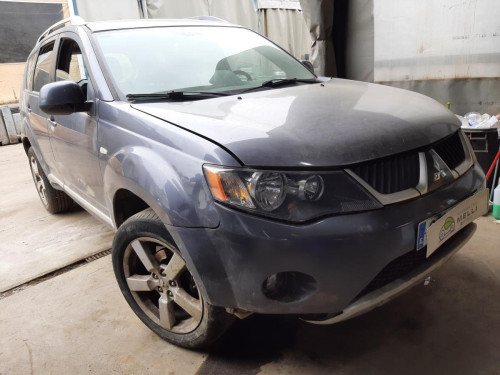  MITSUBISHI OUTLANDER (CW0) 